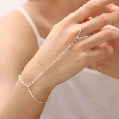 Wholesale Personalized Designer Simple Elegant 925 Silver Women′s Bracelet